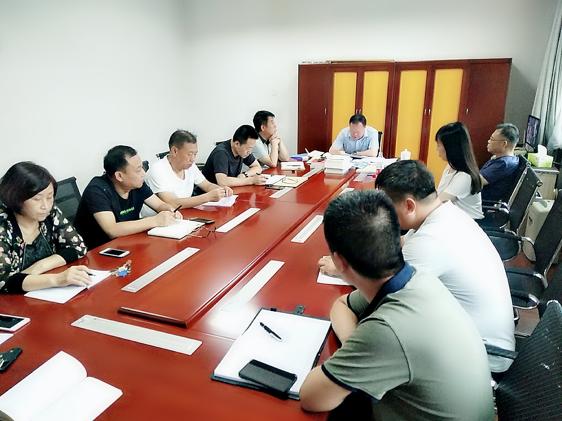 雄县院传达落实全市检察工作会议精神